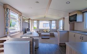 Three Bedroom Instow Caravan